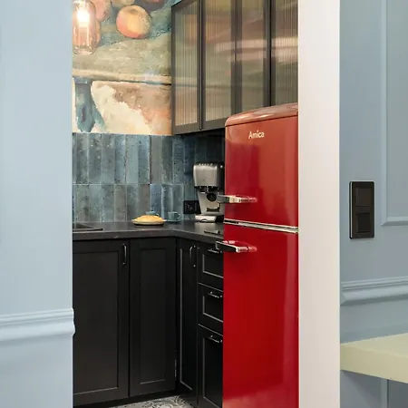 Artsy Close To Market Square By Renters Apartment *