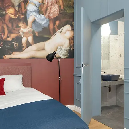 Apartment Artsy Close To Market Square By Renters